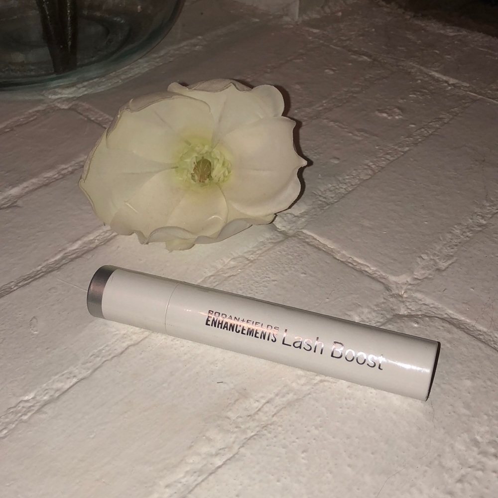 BRAND NEW Rodan and Fields Lash Boost